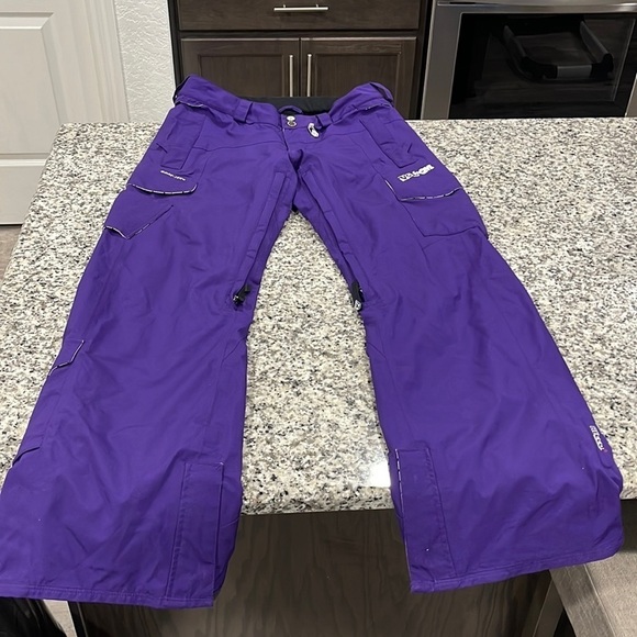 Volcom Nimbus ski pants - Picture 1 of 8